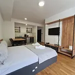 Апартаменты Luxury Iva Iii *