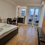 Апартаменты Luxury Iva Iii Скопье