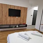 Апартаменты Luxury Iva Iii *