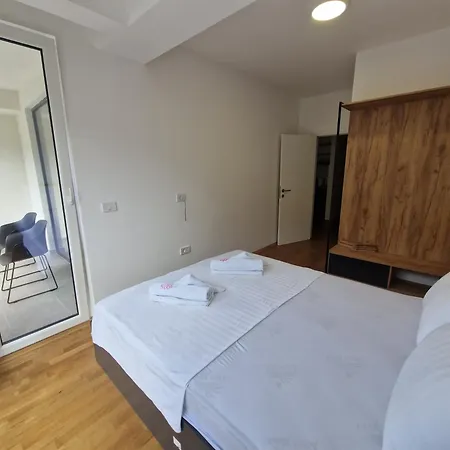 Апартаменти Luxury Iva Iii Скоп'є