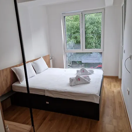 Luxury Iva Iii Апартаменти Скоп'є