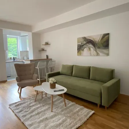 Luxury Iva Iii Apartment