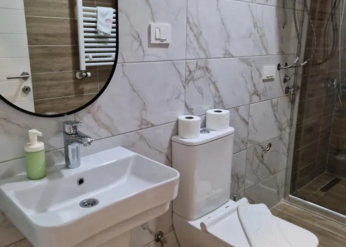 Luxury Iva Iii Apartment