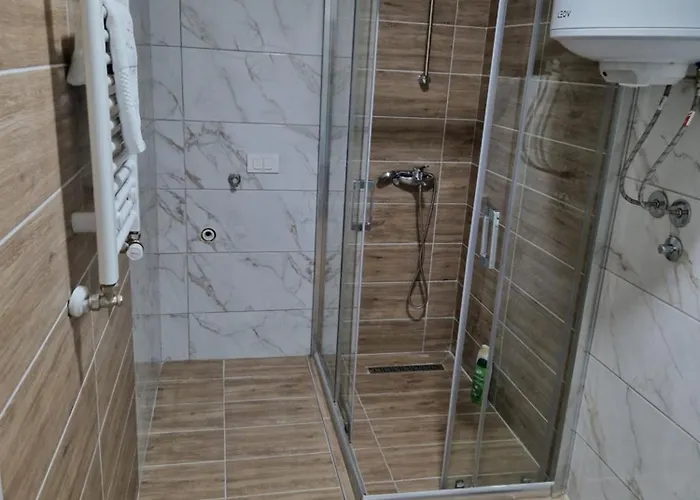 Luxury Iva Iii * Скоп'є