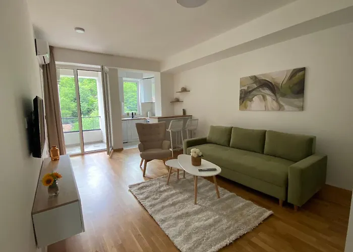 Luxury Iva Iii Apartment *